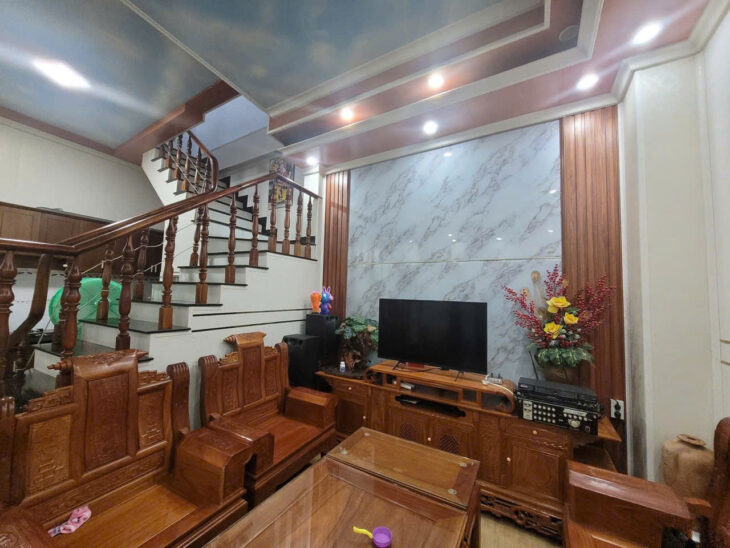 NHÀ 3 TẦNG CÁCH CẦU VƯỢT LINH XUÂN 100M,THỦ ĐỨC – 55M2,NGANG 6M NỞ HẬU 6.8 – 3 TẦNG, 4PN, 3WC – GIÁ