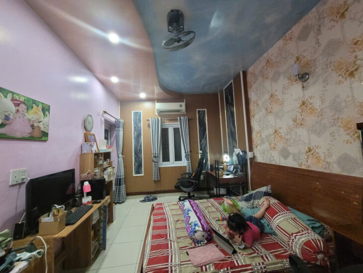 NHÀ 3 TẦNG CÁCH CẦU VƯỢT LINH XUÂN 100M,THỦ ĐỨC – 55M2,NGANG 6M NỞ HẬU 6.8 – 3 TẦNG, 4PN, 3WC – GIÁ