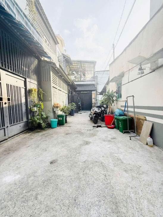 Nhà Đẹp 2 Tầng Giá Chỉ 3 Tỷ 09 SHR 44m Tân Chánh Hiệp Quận 12 Sát Gò Vấp Hẻm 4 mét