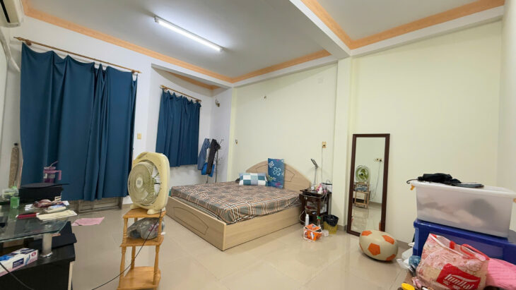 LÊ VĂN PHAN – HẺM XE HƠI – DT: 86M2 ( 4,5 x 20 ) 3 TẦNG – 4PN – CHỈ 8,2 TỶ