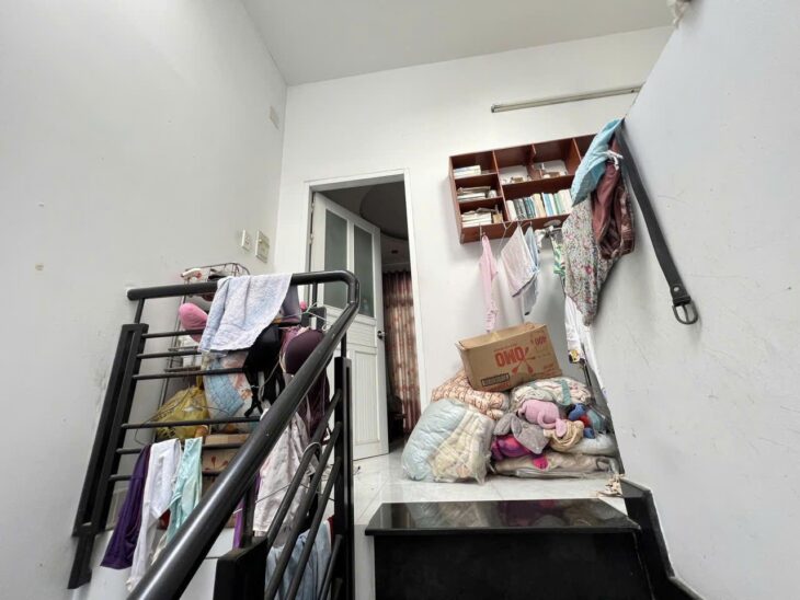 NHÀ ĐẸP 3 TẦNG – TÂN BÌNH – CẠNH HẺM XE HƠI – CHỈ NHỈNH 4 TỶ