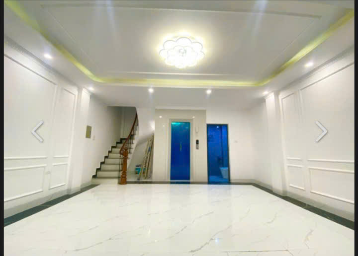 ????Bán Nhà Sổ Đỏ Chính Chủ 8 Tầng 44 m2 16.6 Tỷ ô tô Vào Nhà Khuất Duy Tiến Thanh Xuân????