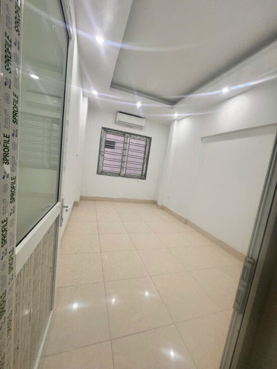 Bán Nhà Đông Thiên 23m 4 Tầng 3 Ngủ Giá 3.2 Tỷ Sổ Chung Phôi Riêng