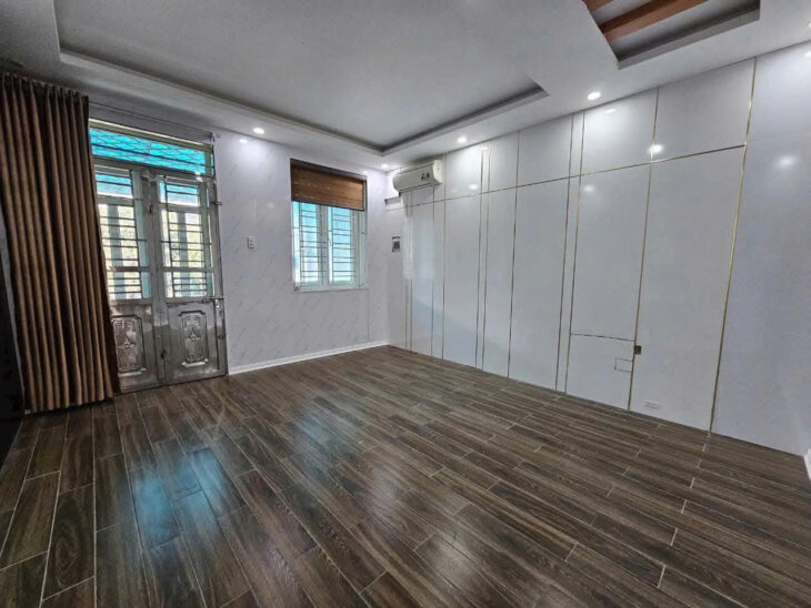 Bán nhà tuyến 2 Quán Nam, 73m 3 tầng, đường 8m, Giá 5.4 tỉ