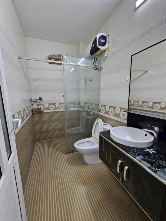 Bán nhà tuyến 2 Quán Nam, 73m 3 tầng, đường 8m, Giá 5.4 tỉ