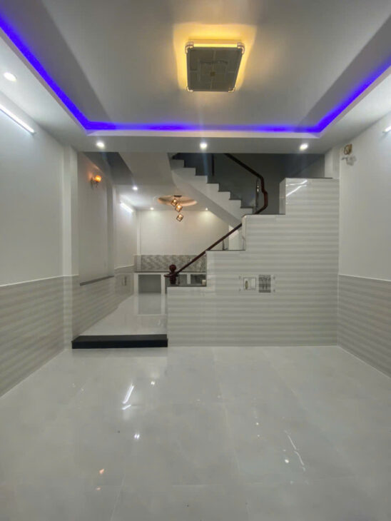 NHÀ BƯNG ÔNG THOÀN,PHƯỜNG PHÚ HỮU, TP THỦ ĐỨC – 50M2, NGANG 4.8M – 3 TÂNG,4PN – GIÁ 4.9TY