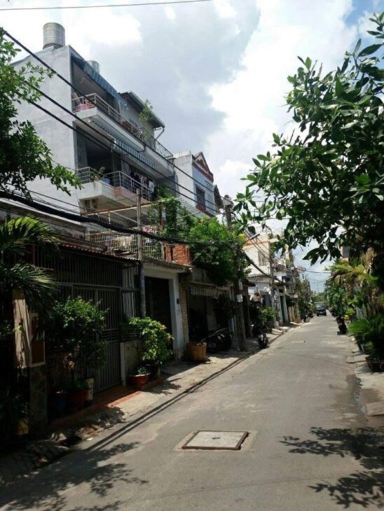 kiệt tác CHDV – THOẠI NGỌC HẦU – NGANG 4M X 23M – 2 TẦNG BTCT – 6 PN – 7 WC – DÒNG TIỀN HƠN 20