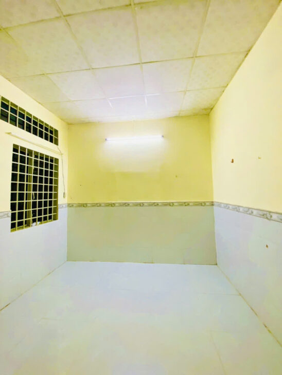 BÁN GẤP NHÀ, Đặng Văn Bi, Thủ Đức, DT 42m2 ( 4.4 x 9.5 ) Giá chỉ 3.1ty