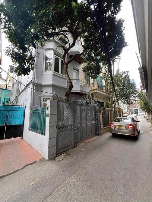 CHÍNH CHỦ BÁN NHÀ PHÂN LÔ TÔ NGỌC VÂN – LÔ GÓC 3 MẶT THOÁNG – Ô TÔ VÀO NHÀ – KINH DOANH TỐT 20.5Tỷ