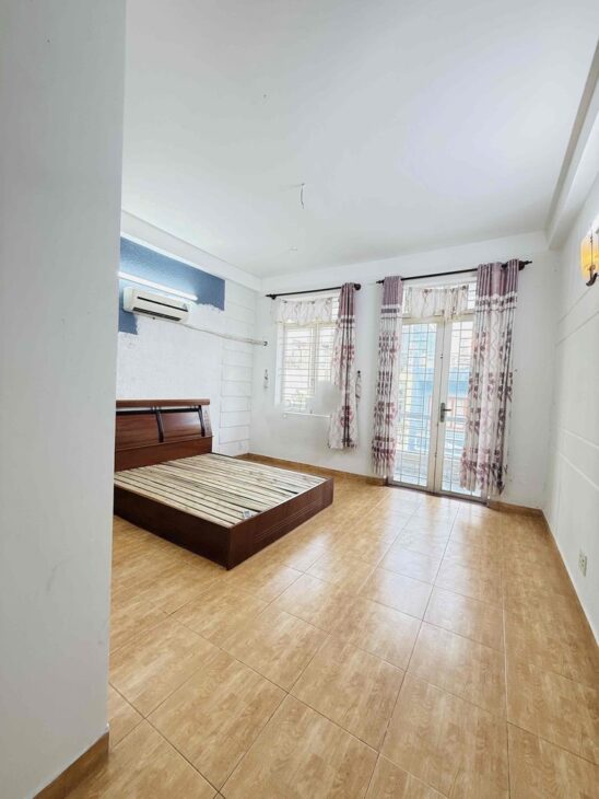 Nhà 3 Lầu Phan Huy Ích, P14_DT: 5x18m_Hẻm Xe Tải