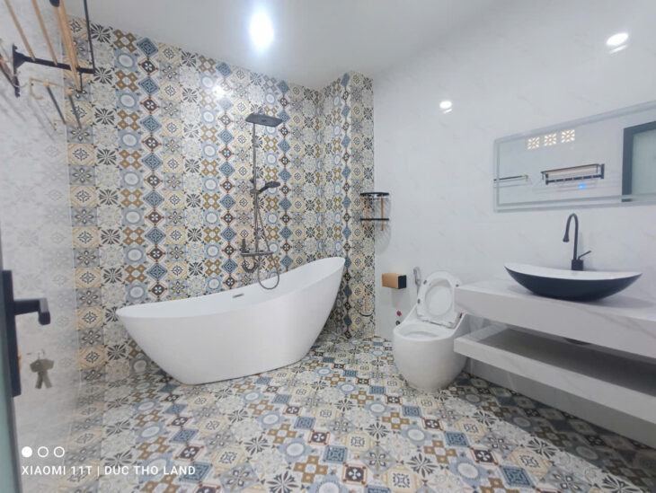 Bán Nhà mới NGON 121m2, 4 tầng, 7PN mặt tiền KD Thạnh Lộc gần Chợ Cầu Đồng