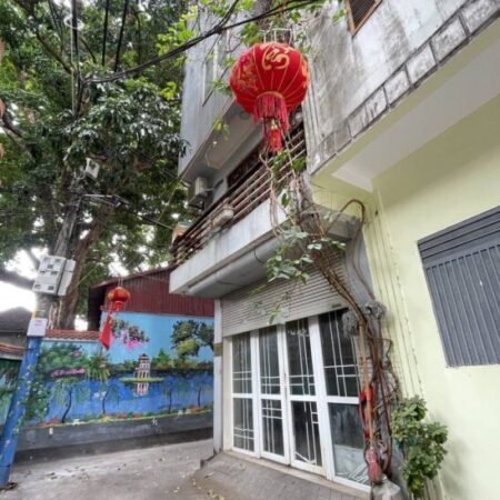 Bán nhà Xuân La giá 8 tỷ, diện tích 35m2, 5 tầng, mặt tiền 6m