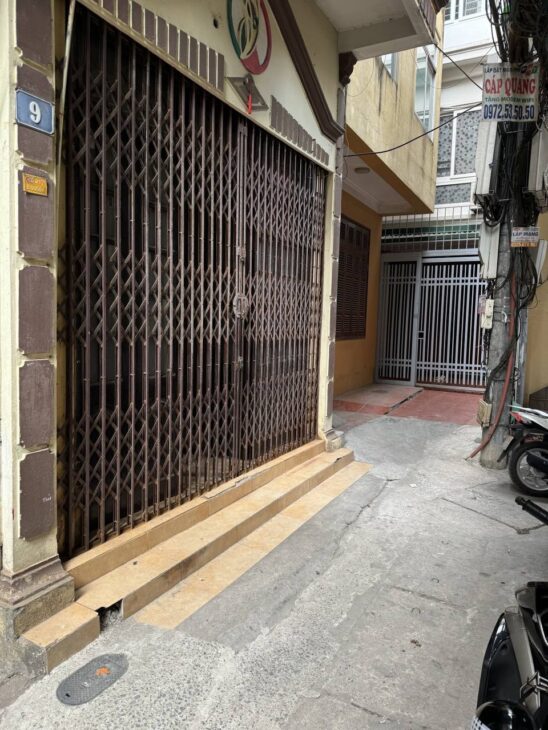 Bán nhà Hoàng Mai giá 6.5 tỷ, diện tích 30m2, 5 tầng, mặt tiền 4m