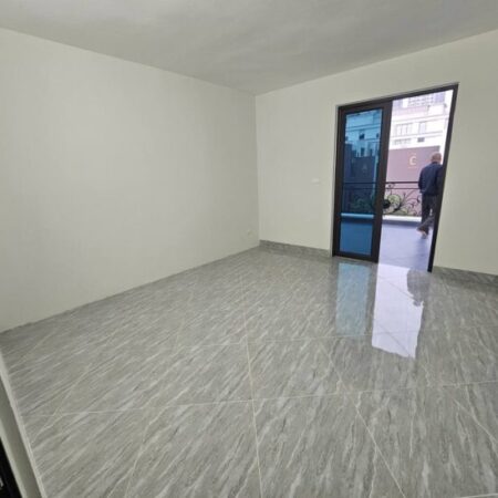 Bán nhà Tam Trinh giá 7.8 tỷ, diện tích 50m2, 5 tầng, mặt tiền 5m