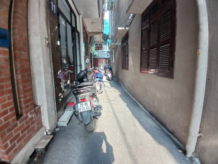 Bán nhà Tô Hiệu giá 8.95 tỷ, diện tích 45m2, 3 tầng, mặt tiền 5m