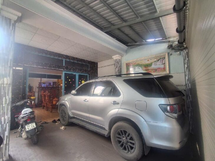 Hẻm ôtô tránh nhau, nhà Ngang 5M, Lâm Văn Bền Q7, 100M2, Chỉ 7.9Tỷ.