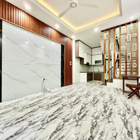 Bán nhà Thanh Bình giá 7.4 tỷ, diện tích 32m2, 5 tầng, mặt tiền 4m