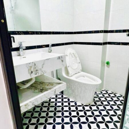 Bán nhà Nhân Trạch, Phú Lương giá 5.5 tỷ, diện tích 41m2, 4 tầng, mặt tiền 5m