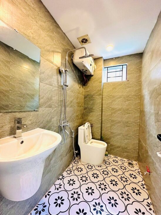 Bán nhà Hoàng Mai giá 7.95 tỷ, diện tích 39m2, 5 tầng, mặt tiền 3.5m