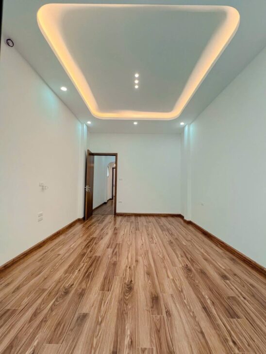 Bán nhà Trương Định giá 9.3 tỷ, 60m2, 4 tầng, mặt tiền 4m