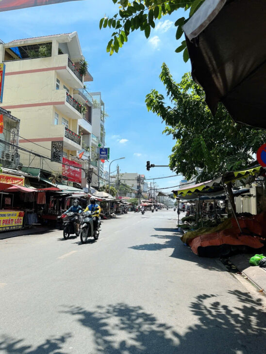 Bán nhà 4 lầu mái Thái 100m2(5×20) ngay chợ Phạm Văn Bạch HXT thông có GARA chỉ 13 tỷ.