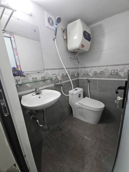 Bán nhà Đông Thiên giá 1.5 tỷ, diện tích 20m2, 2 tầng, mặt tiền 3.5m