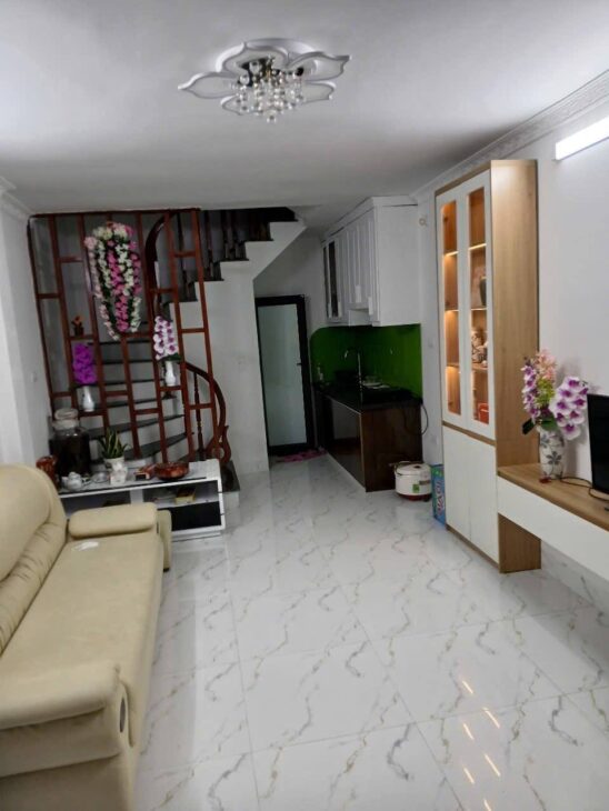 Bán nhà Khương Trung giá 6.2 tỷ, diện tích 30m2, 4 tầng, mặt tiền 3.5m