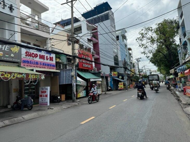 BÁN NHÀ MẶT TIỀN – THẠCH LAM – TÂN PHÚ – 130M2( 7.2X18.5) – 3 TẦNG – NHỈNH 21 T Ỷ