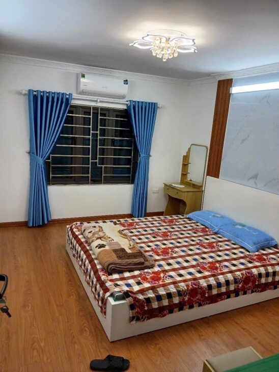 Bán nhà Khương Trung giá 6.2 tỷ, diện tích 30m2, 4 tầng, mặt tiền 3.5m