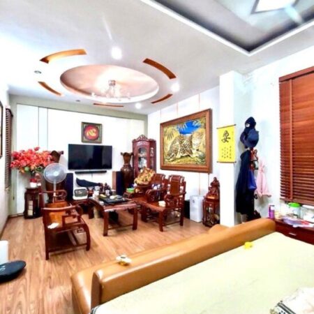 NHÀ DÂN XÂY 42M x 5T, VỊ TRÍ ĐẸP, GẦN PHỐ, PHÁO ĐÀI LÁNG, ĐỐNG ĐA, 11.35 TỶ