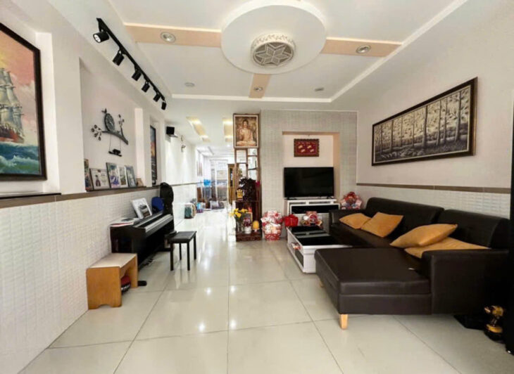 Cần bán nhà 4 lầu đẹp có T.máy HXH ngang 4m 105m2 3/2 Q10 gần chợ 16 tỷ hơn.