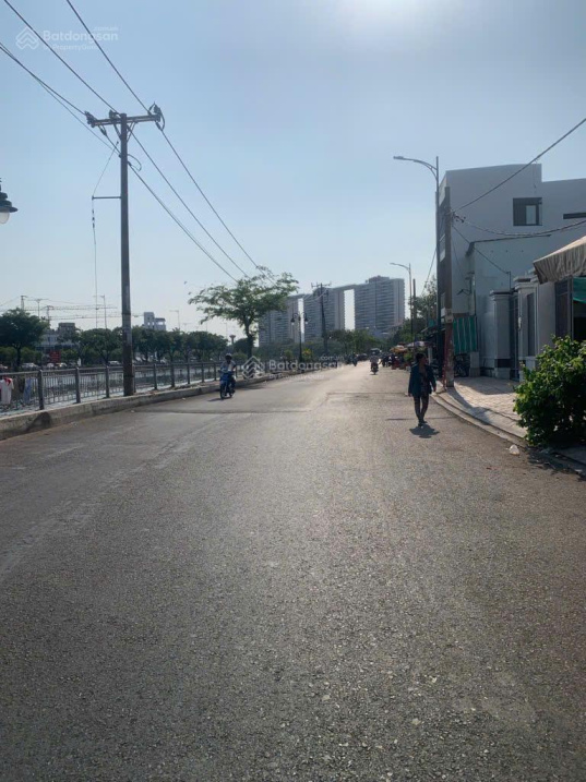 Mặt tiền 132m2 ngang 8m ngay cầu Nguyễn Tri Phương Quận 8, 49 triệu/m2 chỉ 6,5 tỷ TL