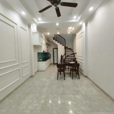 HIẾM HIẾM NHÀ 3 TẦNG NGỌC LÂM- GIÁ NHỈNH 4 TY