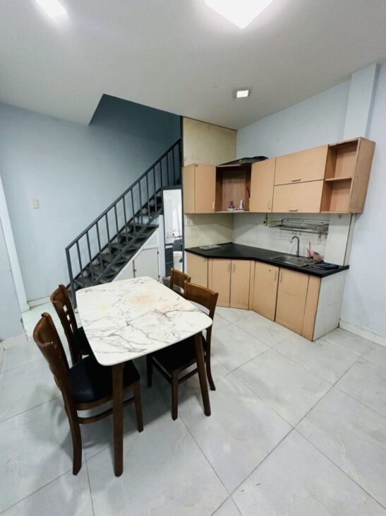 TÂN PHÚ GIÁP TÂN BÌNH, 2 TẦNG CHẮC CHẮN, NỞ HẬU HOÀN CÔNG ĐỦ, CHÀO CHỈ 2.x TỶ, TẶNG NỘI THẤT