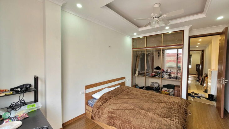 ????Nhà Phố Hoàng Đạo Thành 62 m2 x 4 Tầng Thang Máy Ô Tô đỗ Cửa Quận Thanh Xuân ????