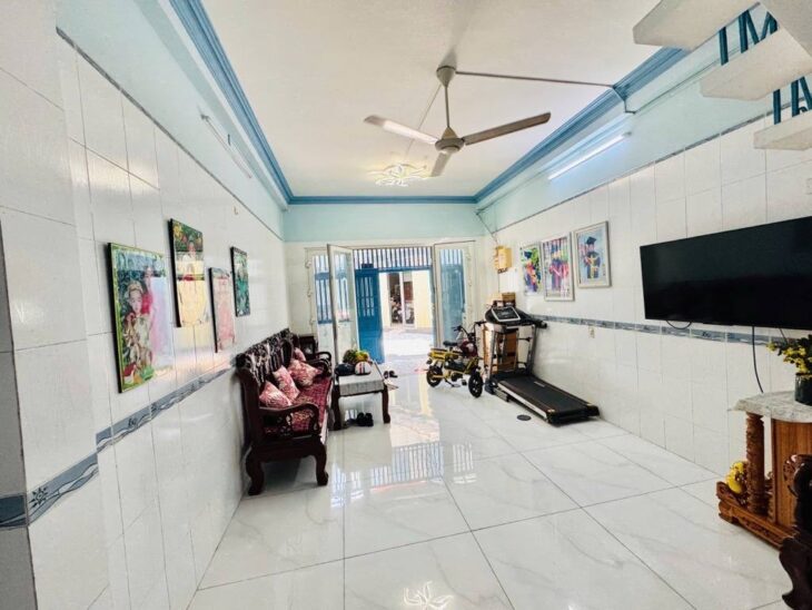 Bán nhà đường Lạc Long Quân – Phường 9, Q.Tân Bình, 4mx14m – 3 tầng – Nhỉnh 6 Tỷ