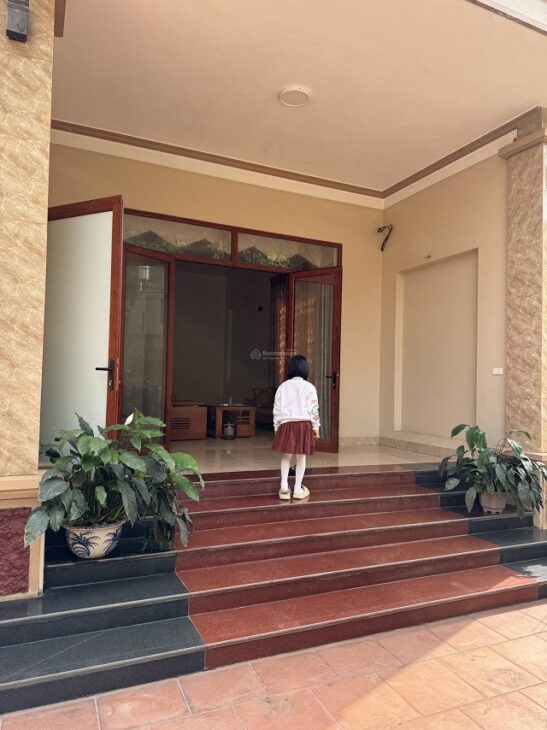 Bán nhà ở đất chia lô đô thị, mặt tiền 10m đường 12m lối vào Công viên di sản các QL6 150m.