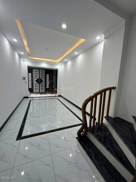 Nhà Cầu Tó, Tả Thanh Oai, Thanh Trì. 5 tầng 4 ngủ, ngõ rộng