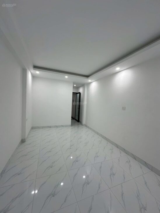 Nhà Cầu Tó, Tả Thanh Oai, Thanh Trì. 5 tầng 4 ngủ, ngõ rộng