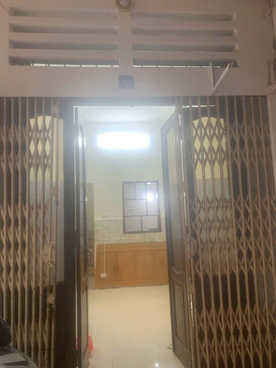Bán gấp nhà Phân lô ngõ ô tô 90 Nguyễn Tuân: DT 24m2 , 4 tầng, MT 3,2m. Giá 5,2 tỷ.