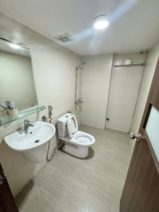 ????NHÀ DÂN XÂY (5,36 tỷ) – NGUYỄN VĂN CỪ KHU VỰC HOT – Ô TÔ QUA