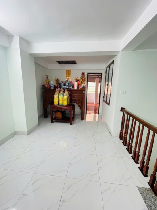 ⭐️NHÀ ĐẸP LUNG LINH (nhỉnh 5 tỷ) – Đường NGUYỄN VĂN CỪ LONG BIÊN