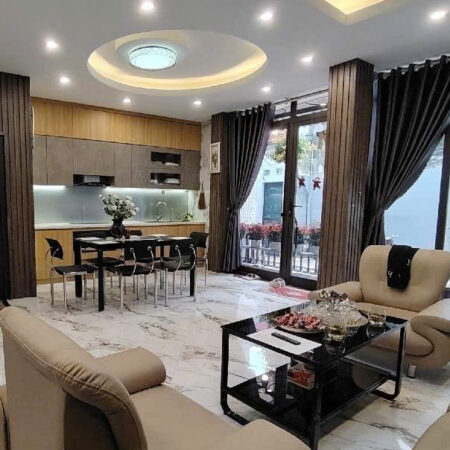 ????GẦN NGUYỄN VĂN CỪ (NHỈNH 4,5 TỶ) TẦM TIỀN HIẾM VÀI BƯỚC CHÂN RA ĐƯỜNG MỚI MỞ Ô TÔ TRÁNH.