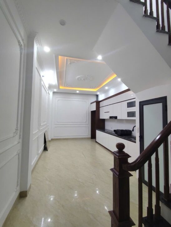 Bán nhà: Ngọc hồi, cách BX Nước Ngầm 1km, 65m2, 6 tầng, thang máy. hơn 7 tỷ