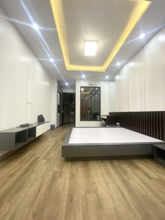 Bán nhà Đào Tấn, phân lô 2 thoáng, 43 m2, 5 tầng, chỉ 16 tỷ