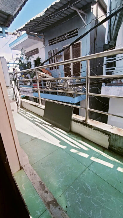 cần bán nhà 900 triệu full thổ cư gần Bến Phà Cô Bắc