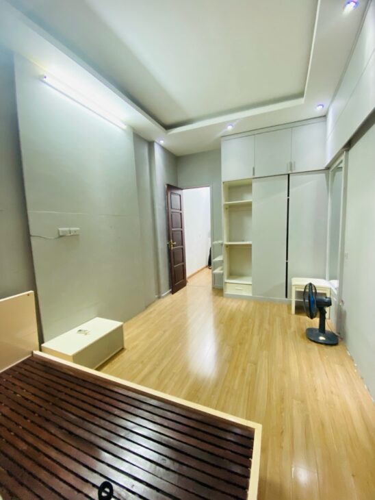 Đào Tấn, phân lô, ngõ thông 42 m2, 5 tầng, giá chỉ 11.6 tỷ