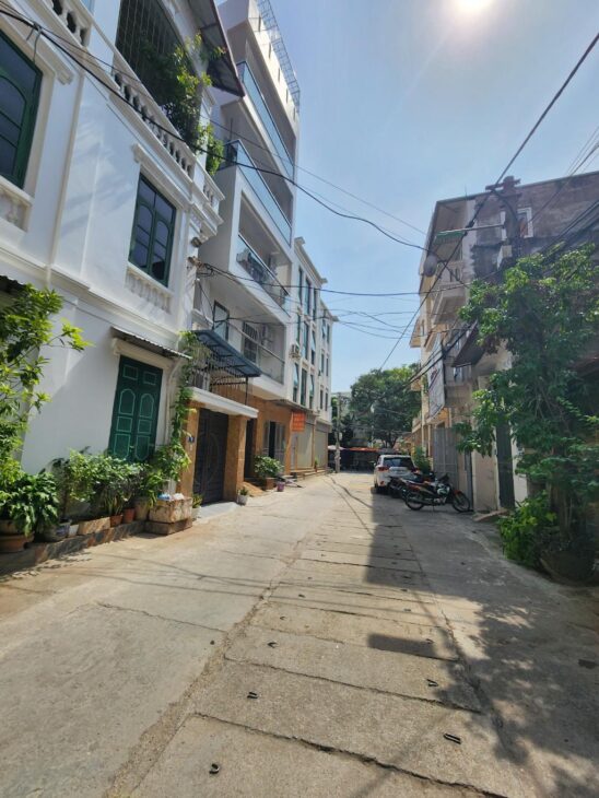 BÁN ĐẤT CỔ NHUẾ
