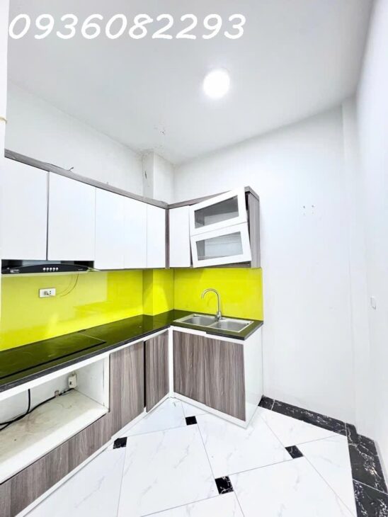 BÁN NHÀ TAM TRINH – Ô TÔ ĐỖ CỔNG – Ở NGAY – 5 TẦNG – 30/65M2- CHỈ 4.65 TỶ!