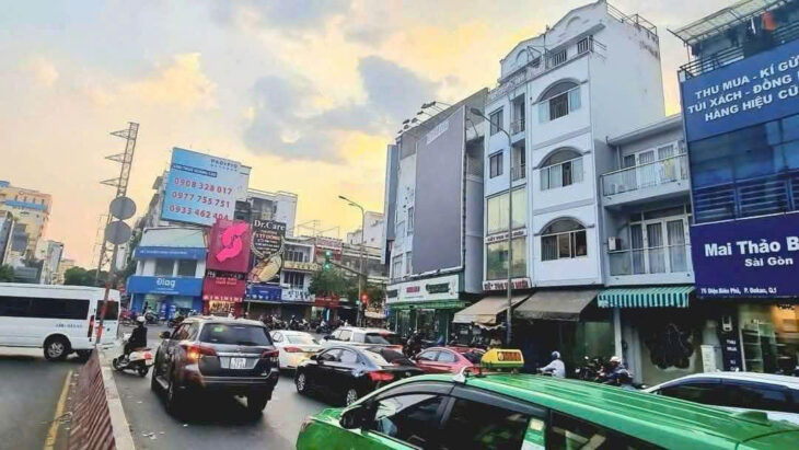 HOT!HOT!! CHO THUÊ LẦU MẶT TIỀN NGÃ TƯ ĐIỆN BIÊN PHỦ – ĐINH TIÊN HOÀNG Q.1